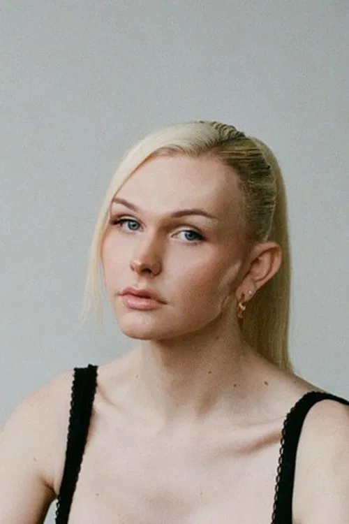 Hannah Jones profile