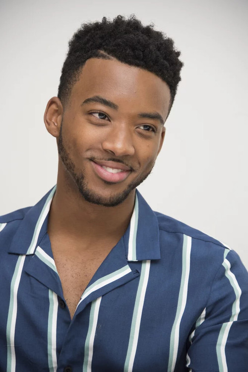Algee Smith profile