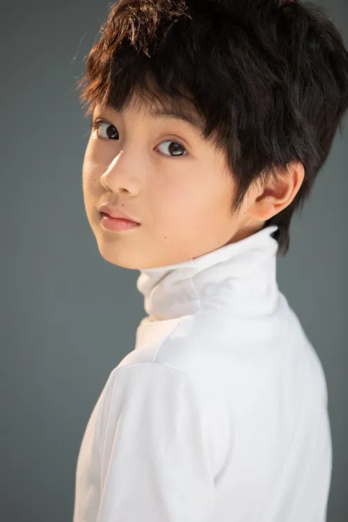 Zhang Yuxuan profile