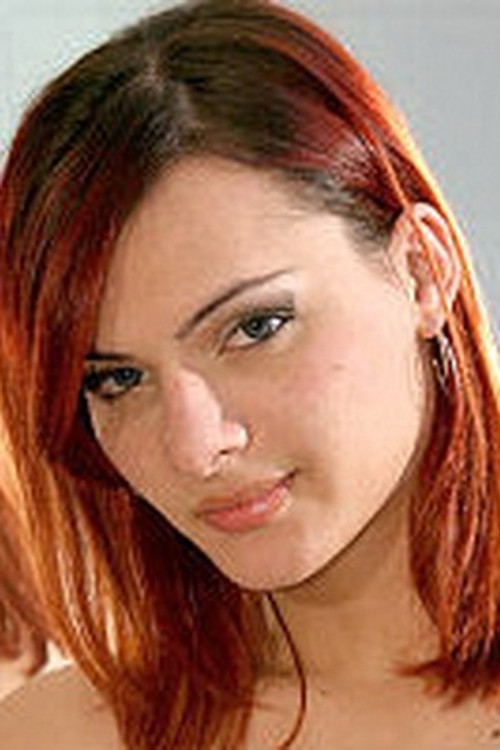 Alexia Nogueira profile