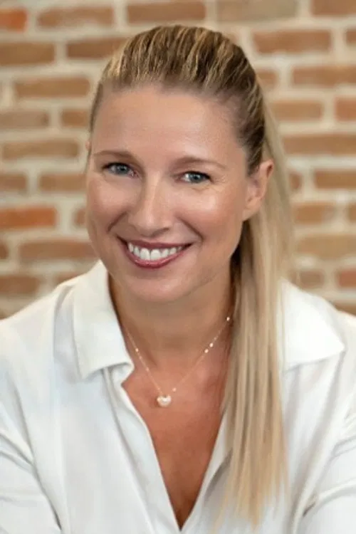 Anne Igartiburu profile