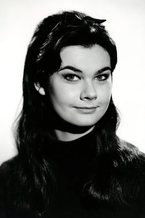 Imogen Hassall profile