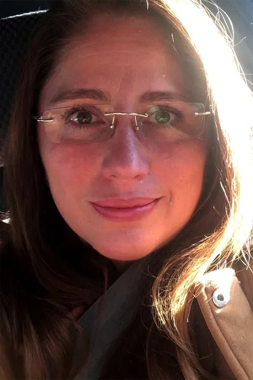 Laura Guzmán profile