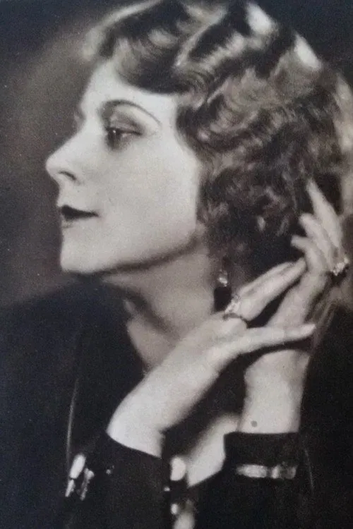 Nelly Gaierová profile