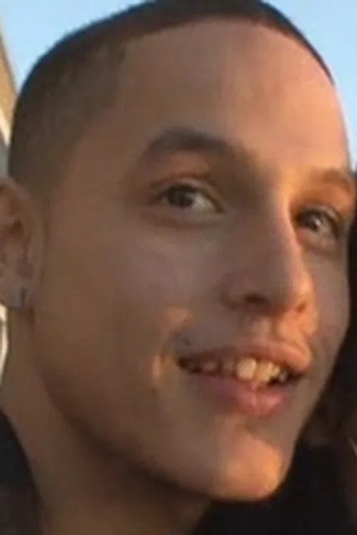 Cris Commando profile