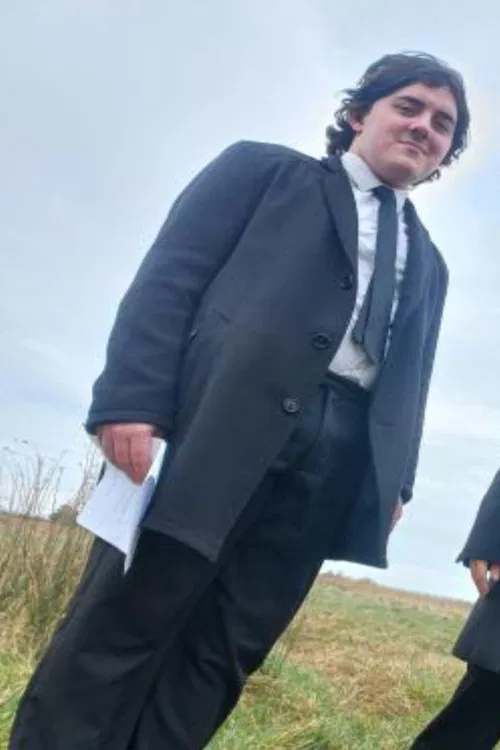 Oliver Walkin Bell profile