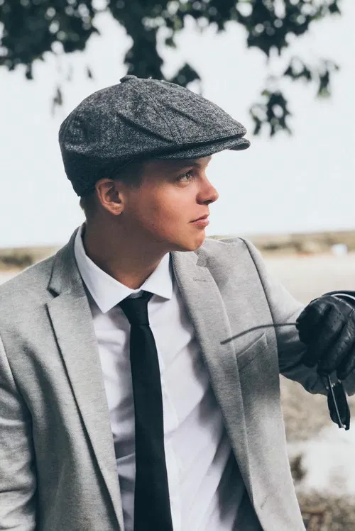 William Dutoit profile