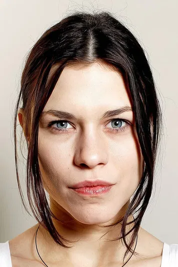 Ana Ularu profile