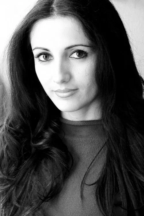 Rina Fernandez profile