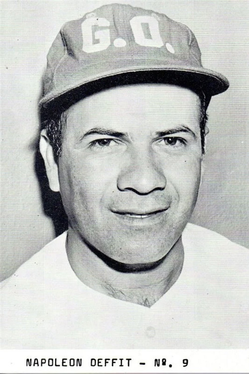 Napoleón Deffit profile
