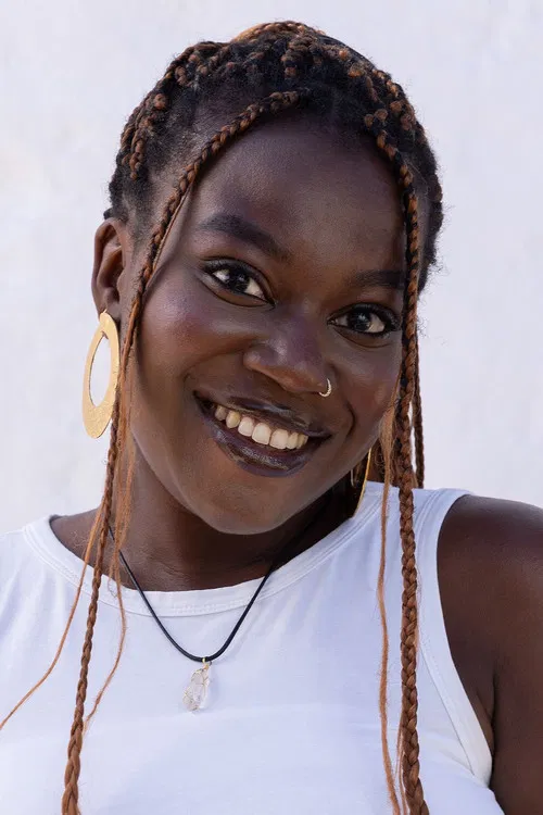 Demi Echezona profile