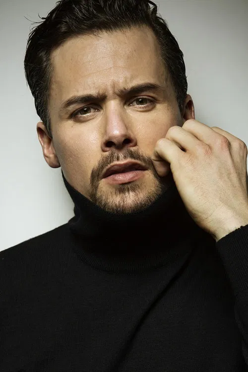 Roger Berruezo profile