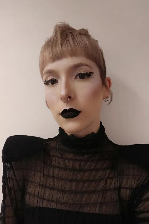 Isadora Prata profile