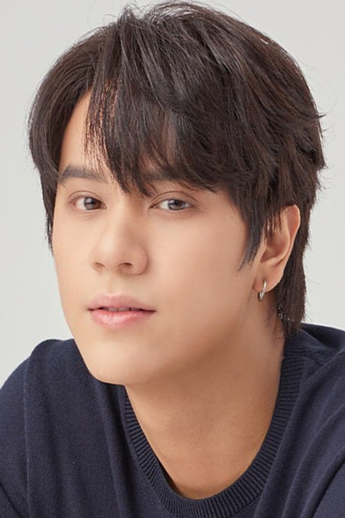 Korapat Kirdpan profile