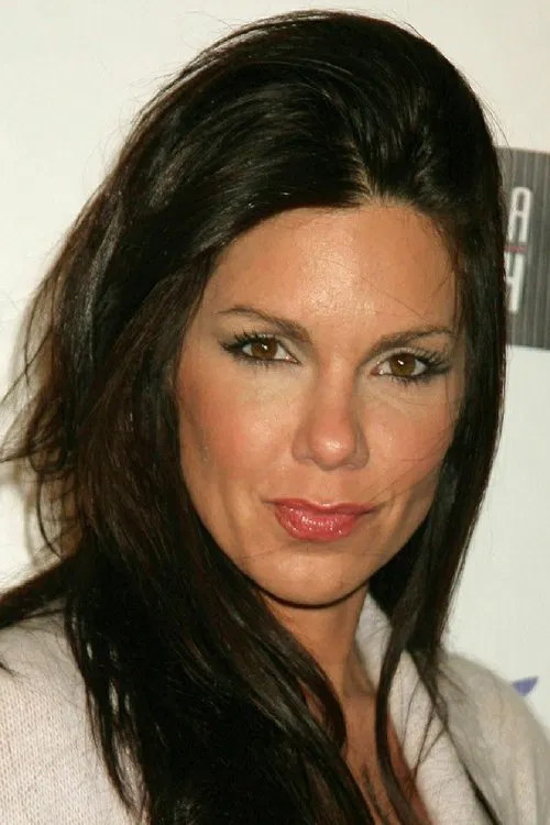 Tessie Santiago profile