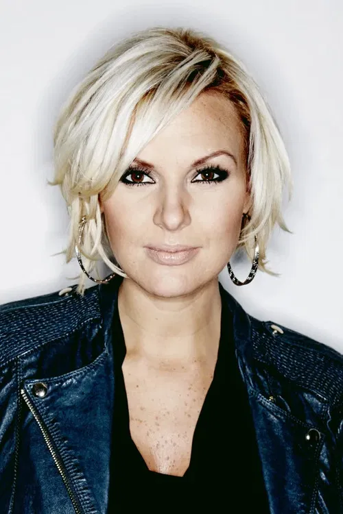 Sanna Nielsen profile