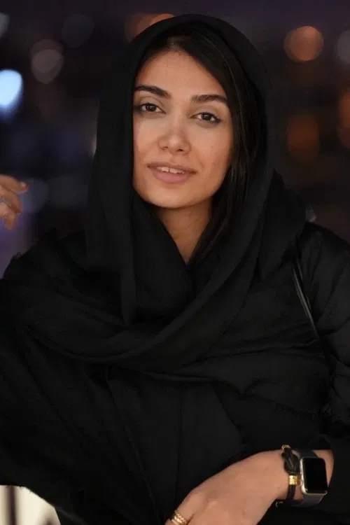 Azin Pourzand profile