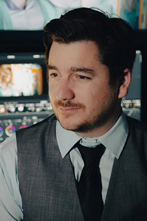 Kyle B. Thompson profile