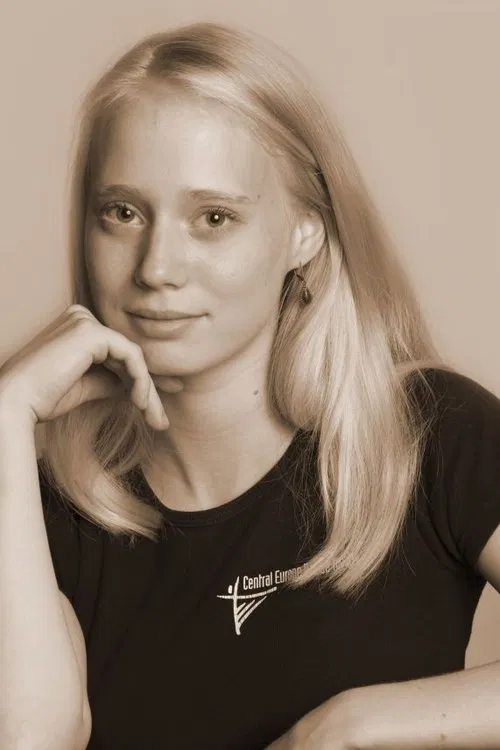 Anna Szilvási profile