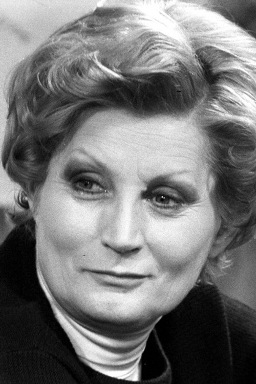 Erzsi Máthé profile