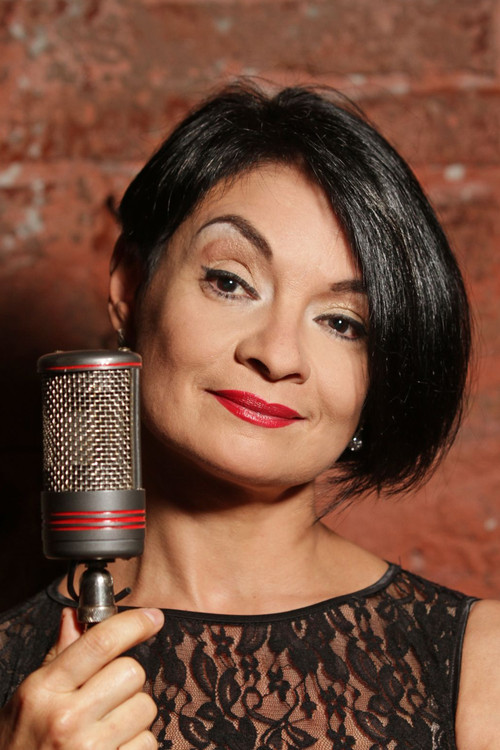 Claudia Correa profile