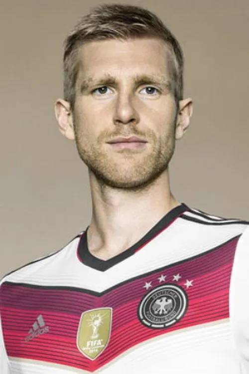 Per Mertesacker profile