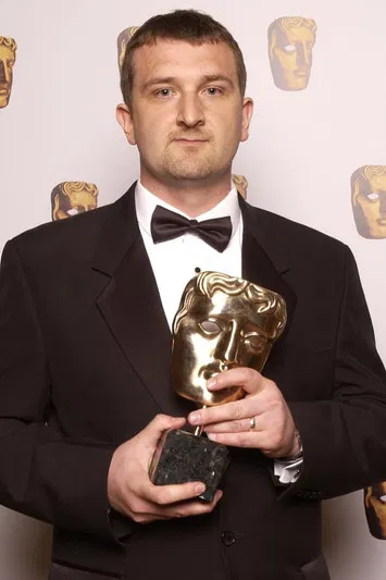 Lee Phillips profile