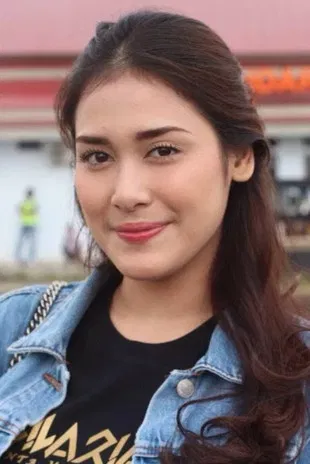 Andania Suri profile