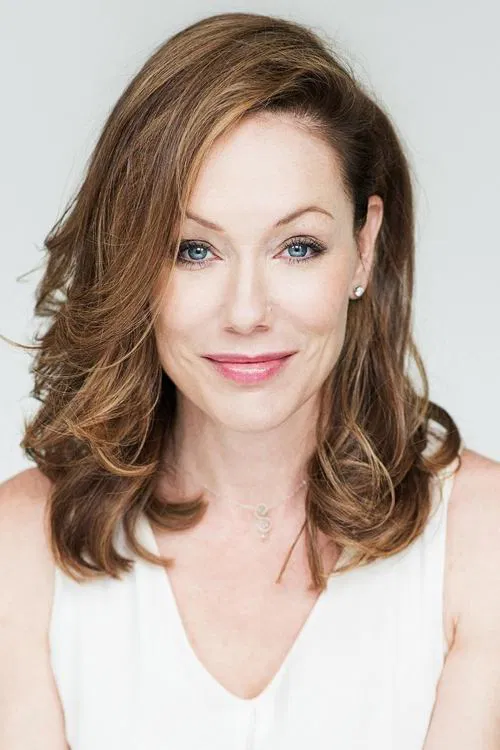 Simone-Elise Girard profile