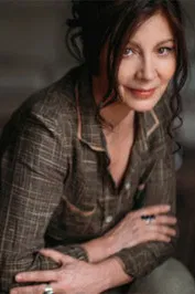 Isabel de Sebastián profile