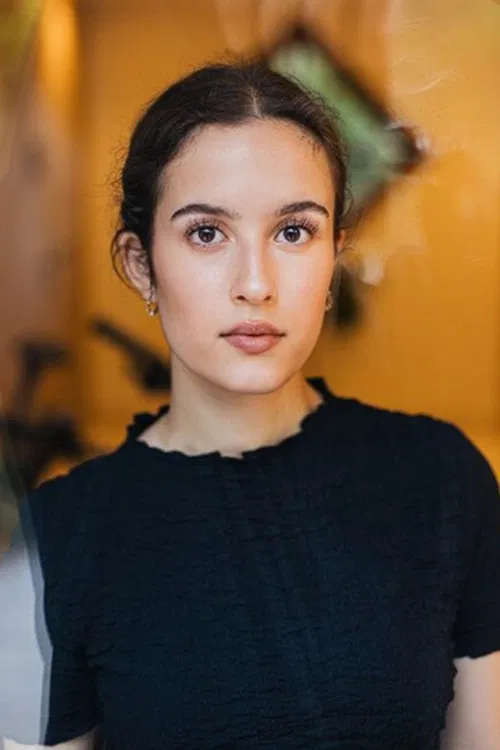 Maya Lauterbach profile