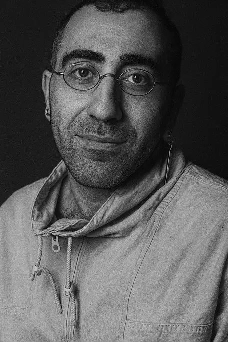 Behdad Esfahbod profile