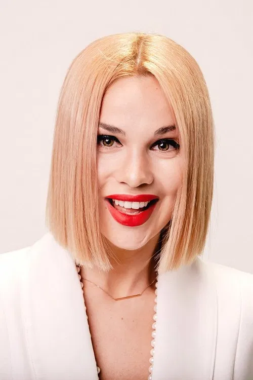 Samanta Tina profile