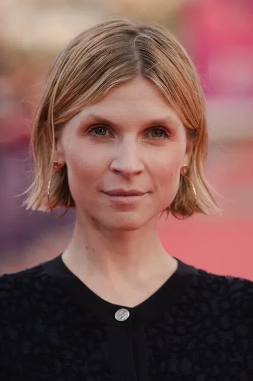 Clémence Poésy profile