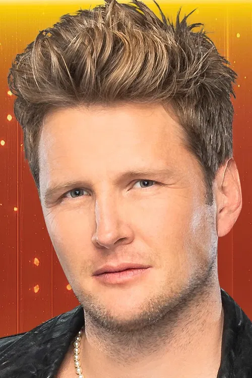 Alexander Acha profile