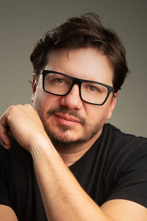 Santiago Paladines profile