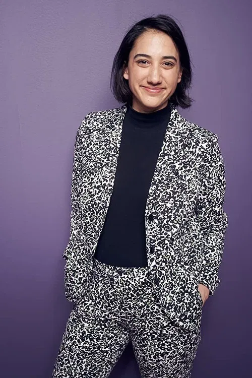 Julia Lindon profile