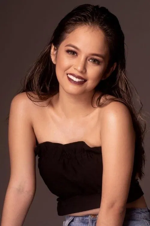 Bella Thompson profile