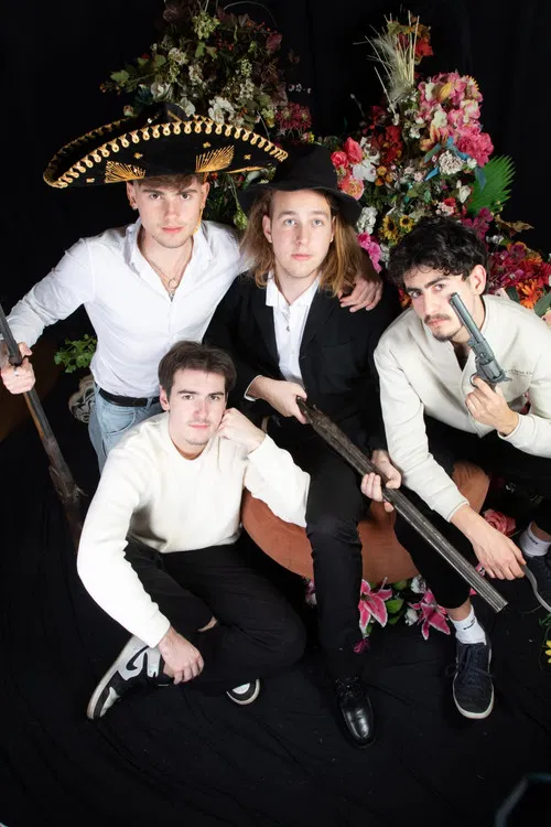 La chasse aux boules d'or poster