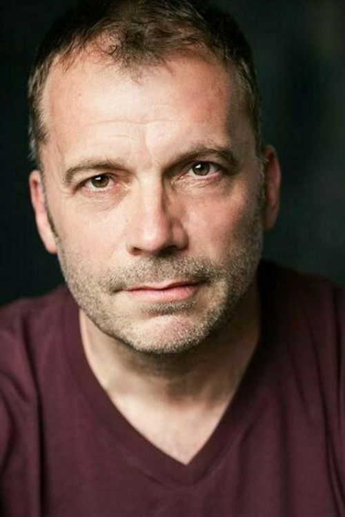 Nicholas Tennant profile