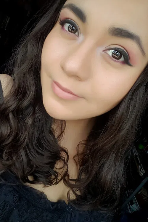 Brenda Acosta profile