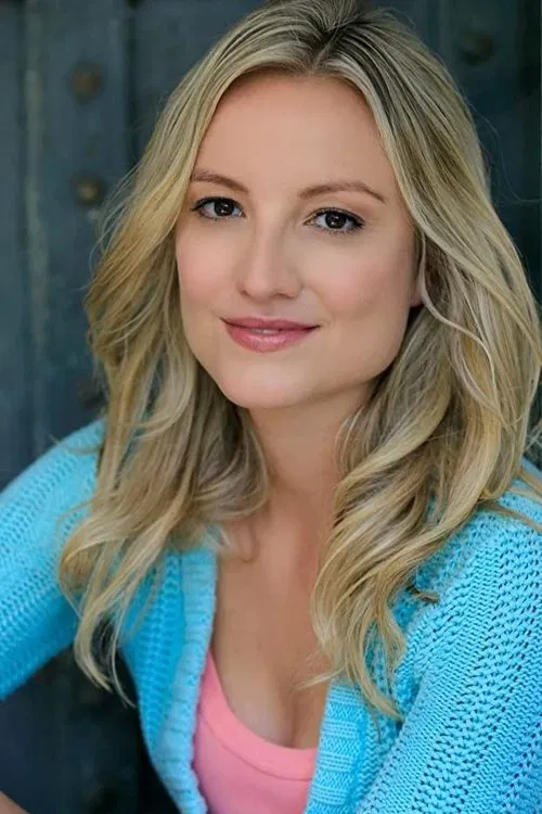 Vanessa Eichholz profile