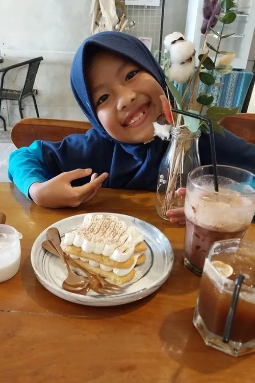 Khayra Fathia Ginanjar profile