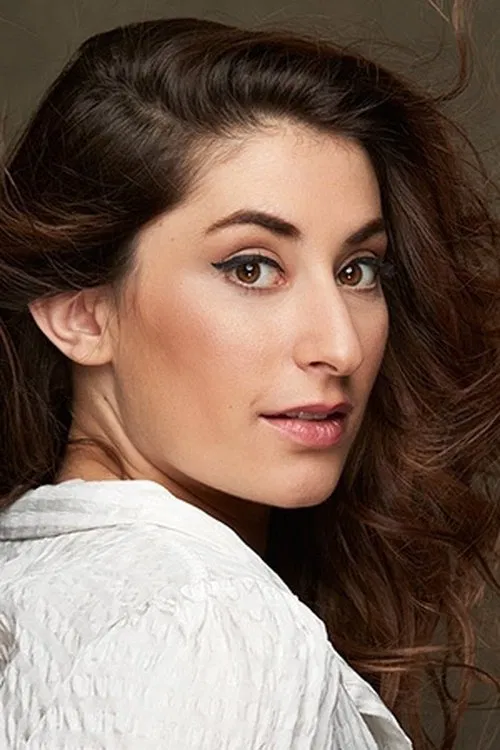 Camila Almeda profile