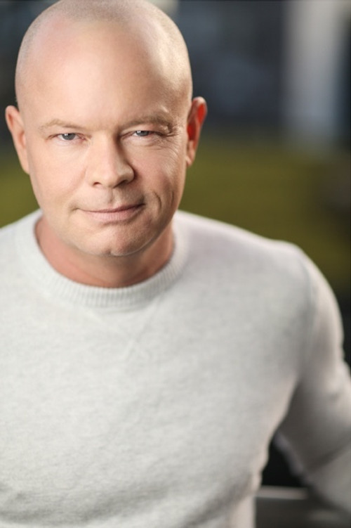 Cameron Forbes profile