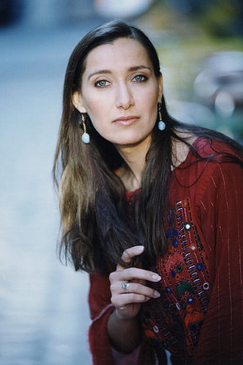 Nelofer Pazira profile