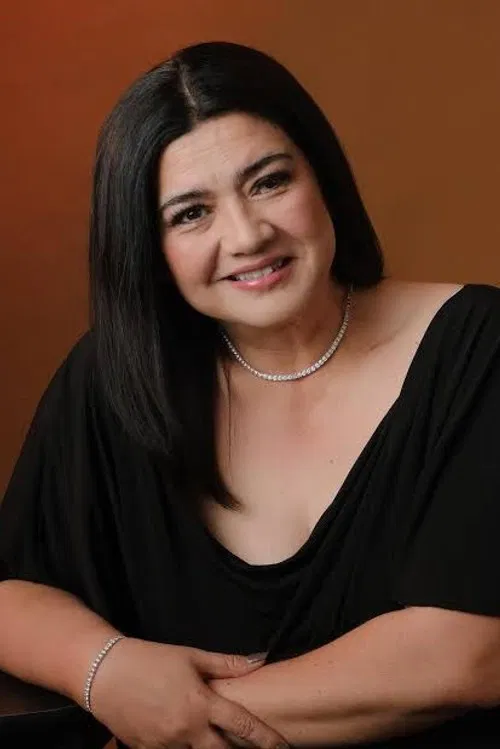 Nadia Montenegro profile