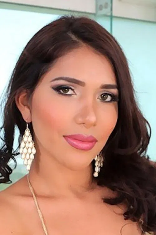 Isabella Cruz profile