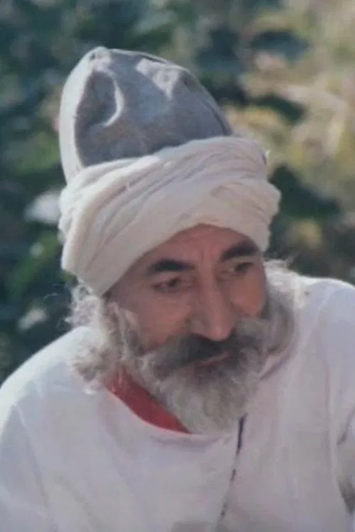 Khudaiberdy Niyazov profile