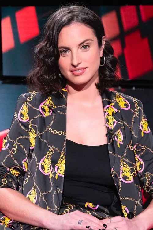 Marta Medina profile